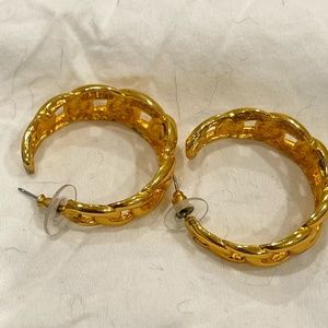 Beautiful Gold Hoop Earrings